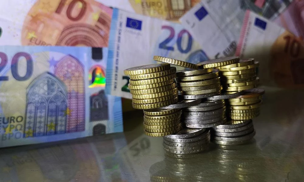 «Κλειδώνει» την Τετάρτη στα 50 ευρώ η 5η αύξηση του κατώτατου μισθού